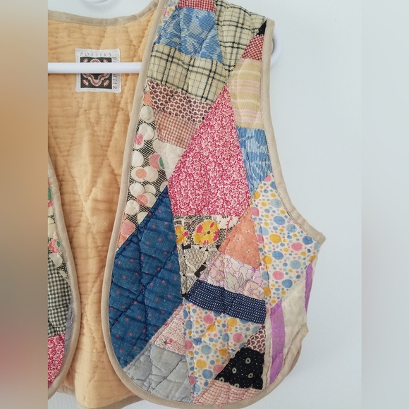 NWOT Potter's Daughter Upcycled Vintage Quilt Vest M/L - Picture 8 of 11